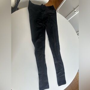 Lululemon mesh patterned leggings in black